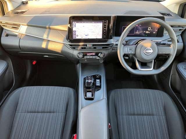 ノート １．２　Ｘ　※社用車ＵＰ※　純正ディーラーナビ　リアカメラ　衝突被害軽減ブレ－キ　全方位カメラ　ＥＴＣ付　禁煙車　ＬＥＤヘッドライト　レーンアシスト　インテリジェントキー　ワンオーナー　ドラレコ　アイドリングストップ　整備記録簿　盗難防止システム（4枚目）