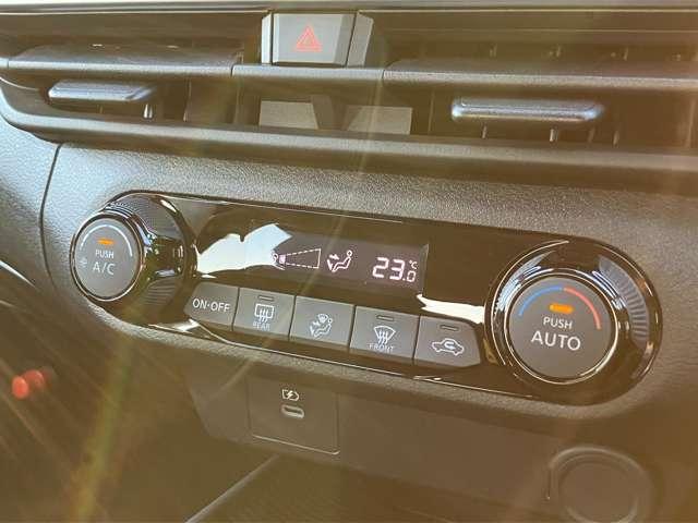 ノート １．２　Ｘ　※社用車ＵＰ※　純正ディーラーナビ　リアカメラ　衝突被害軽減ブレ－キ　全方位カメラ　ＥＴＣ付　禁煙車　ＬＥＤヘッドライト　レーンアシスト　インテリジェントキー　ワンオーナー　ドラレコ　アイドリングストップ　整備記録簿　盗難防止システム（13枚目）