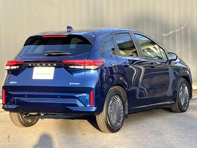 ノート 1.2 X ※雹害車※オーディオレス リアカメラ 衝突被害軽減ブレ-キ 全方位カメラ 禁煙車 レーンアシスト インテリジェントキー ワンオーナー アイドリングストップ 盗難防止システム サイドカーテンエアバック サイドカメラ キーレス(2枚目)