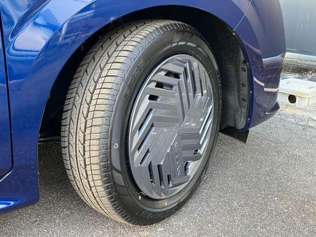 ノート 1.2 X ※雹害車※オーディオレス リアカメラ 衝突被害軽減ブレ-キ 全方位カメラ 禁煙車 レーンアシスト インテリジェントキー ワンオーナー アイドリングストップ 盗難防止システム サイドカーテンエアバック サイドカメラ キーレス(16枚目)