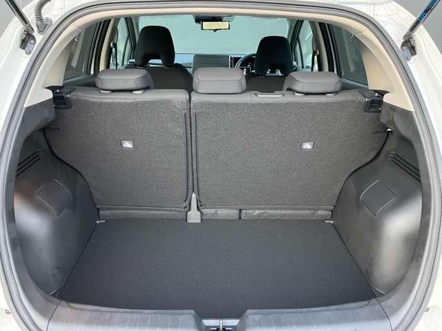 ノート １．２　Ｘ　※雹害車※　エマージェンシーブレーキ　踏　リアカメラ　衝突被害軽減ブレ－キ　全方位カメラ　ＬＥＤヘッドライト　レーンアシスト　インテリジェントキー　サイドカーテンエアバック　サイドカメラ　パワーウィンドウ　オートエアコン　キーレス　ＡＢＳ（14枚目）