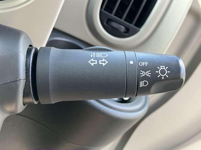 キューブ １．５　１５Ｘ　純正ディーラーナビ　ＥＴＣ　バックカメラ　キーフリーシステム　ＥＣＯモード　スマートキープッシュスタート　Ｂカメラ　ＡＣ　ダブルエアバック　１オーナー　ＥＴＣ　ナビ　ＰＳ　運転席エアバック　整備記録簿　ＡＢＳ　メモリーナビ　パワーウィンド（6枚目）