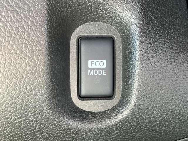 キューブ １．５　１５Ｘ　純正ディーラーナビ　ＥＴＣ　バックカメラ　キーフリーシステム　ＥＣＯモード　スマートキープッシュスタート　Ｂカメラ　ＡＣ　ダブルエアバック　１オーナー　ＥＴＣ　ナビ　ＰＳ　運転席エアバック　整備記録簿　ＡＢＳ　メモリーナビ　パワーウィンド（8枚目）