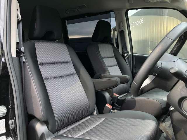 セレナ 1.2 e-POWER ハイウェイスター V アーバンクロム プロパイロット 後席モニター インテリジェントエマージェンシーブレーキ 全周囲カメラ LEDヘッド アダプティブクルーズ ETC 両側自動ドア レーンアシスト ドラレコ ワンオーナー インテリキー バックカメラ ABS(5枚目)