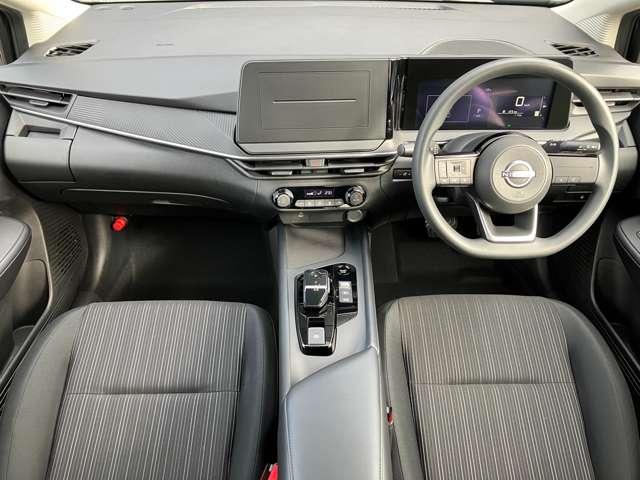 ノート 1.2 X ※雹害車※ オーディオレス リアカメラ 衝突被害軽減ブレ-キ 全方位カメラ 禁煙車 レーンアシスト インテリジェントキー ワンオーナー アイドリングストップ 盗難防止システム サイドカーテンエアバック サイドカメラ キーレス(4枚目)