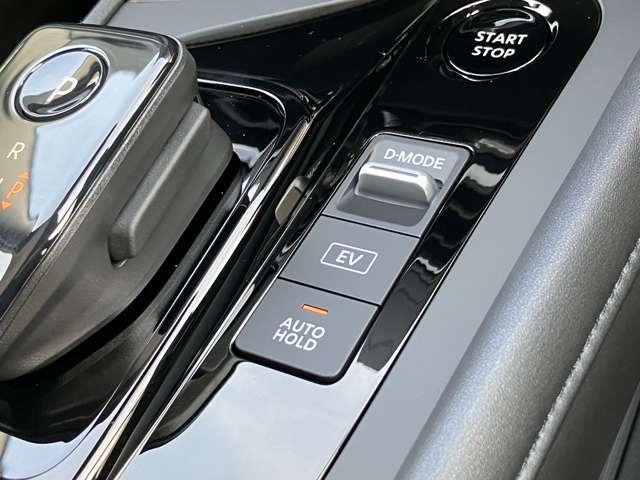 ノート 1.2 X ※雹害車※ オーディオレス リアカメラ 衝突被害軽減ブレ-キ 全方位カメラ 禁煙車 レーンアシスト インテリジェントキー ワンオーナー アイドリングストップ 盗難防止システム サイドカーテンエアバック サイドカメラ キーレス(12枚目)