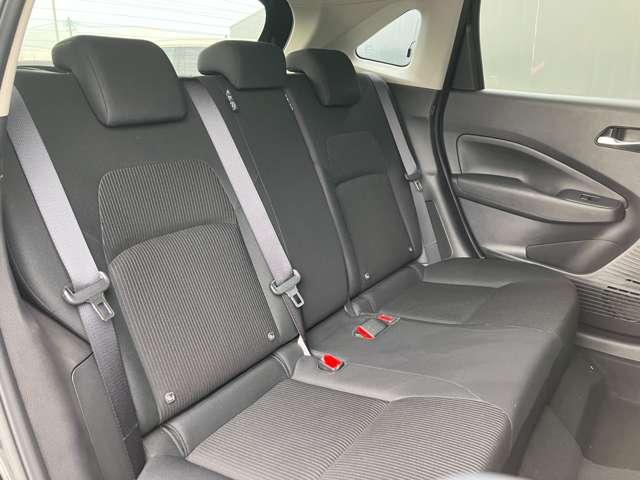 ノート 1.2 X ※雹害車※ オーディオレス リアカメラ 衝突被害軽減ブレ-キ 全方位カメラ 禁煙車 レーンアシスト インテリジェントキー ワンオーナー アイドリングストップ 盗難防止システム サイドカーテンエアバック サイドカメラ キーレス(14枚目)