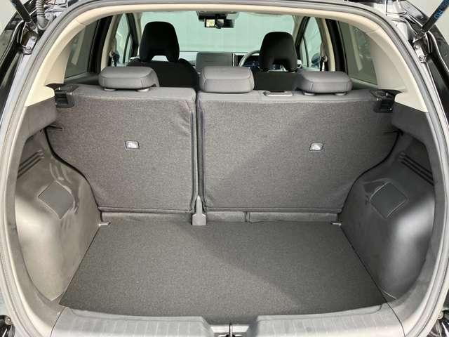 ノート 1.2 X ※雹害車※ オーディオレス リアカメラ 衝突被害軽減ブレ-キ 全方位カメラ 禁煙車 レーンアシスト インテリジェントキー ワンオーナー アイドリングストップ 盗難防止システム サイドカーテンエアバック サイドカメラ キーレス(15枚目)