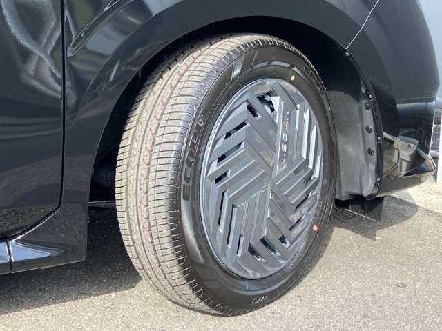 ノート 1.2 X ※雹害車※ オーディオレス リアカメラ 衝突被害軽減ブレ-キ 全方位カメラ 禁煙車 レーンアシスト インテリジェントキー ワンオーナー アイドリングストップ 盗難防止システム サイドカーテンエアバック サイドカメラ キーレス(17枚目)