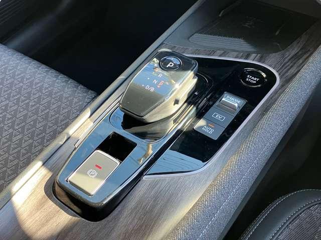 オーラ １．２　Ｇ　※雹害車※　メーカー大画面ナビ　プロパイ　自動（被害軽減）ブレーキ　ＬＥＤ　ＬＫＡ　サイドカメラ　ＥＴＣ　カーテンエアバッグ　アルミホイール　インテリジェントキー　パワーウィンドウ　ワンオーナー　フルオートエアコン　キーレスエントリー　ＡＢＳ（10枚目）