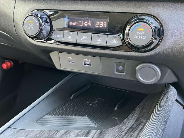 オーラ １．２　Ｇ　※雹害車※　メーカー大画面ナビ　プロパイ　自動（被害軽減）ブレーキ　ＬＥＤ　ＬＫＡ　サイドカメラ　ＥＴＣ　カーテンエアバッグ　アルミホイール　インテリジェントキー　パワーウィンドウ　ワンオーナー　フルオートエアコン　キーレスエントリー　ＡＢＳ（11枚目）