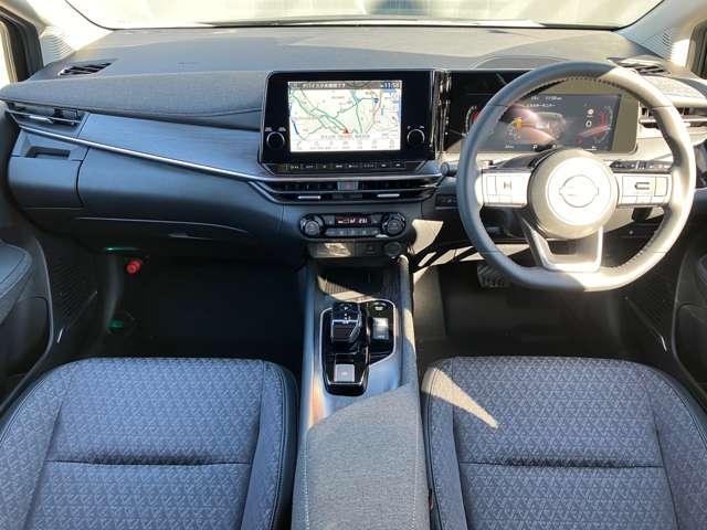 オーラ １．２　Ｇ　※雹害車※　プロパイロット　純正メーカー　自動（被害軽減）ブレーキ　ＬＥＤ　ＬＫＡ　サイドカメラ　ＥＴＣ　ドライブレコーダー　カーテンエアバッグ　アルミホイール　インテリジェントキー　パワーウィンドウ　フルオートエアコン　キーレスエントリー（4枚目）