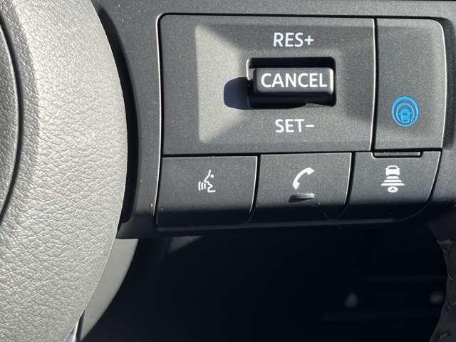 オーラ １．２　Ｇ　※雹害車※　プロパイロット　純正メーカー　自動（被害軽減）ブレーキ　ＬＥＤ　ＬＫＡ　サイドカメラ　ＥＴＣ　ドライブレコーダー　カーテンエアバッグ　アルミホイール　インテリジェントキー　パワーウィンドウ　フルオートエアコン　キーレスエントリー（8枚目）