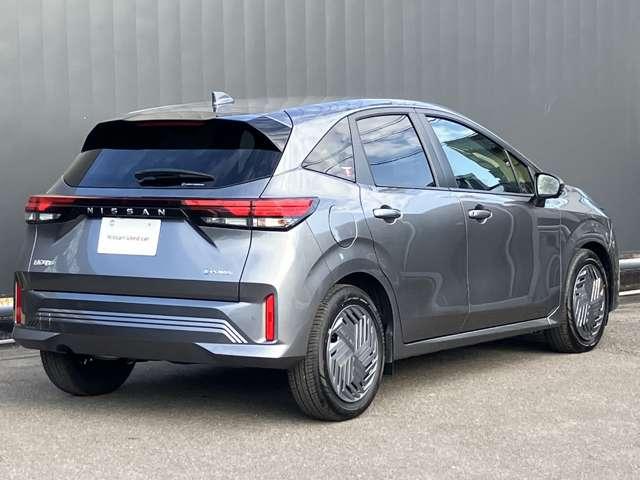 ノート １．２　Ｘ　※雹害車※　ディーラーオプション大画面ナ　リアカメラ　衝突被害軽減ブレ－キ　全方位カメラ　ＥＴＣ付　ＬＥＤヘッドライト　レーンアシスト　インテリジェントキー　ワンオーナー　ドラレコ　整備記録簿　ワンセグＴＶ　ＴＶナビ　サイドカーテンエアバック（2枚目）