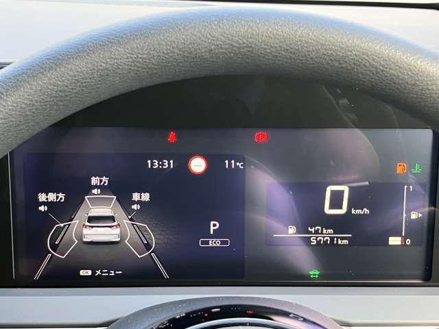 ノート １．２　Ｘ　※雹害車※　ディーラーオプション大画面ナ　リアカメラ　衝突被害軽減ブレ－キ　全方位カメラ　ＥＴＣ付　ＬＥＤヘッドライト　レーンアシスト　インテリジェントキー　ワンオーナー　ドラレコ　整備記録簿　ワンセグＴＶ　ＴＶナビ　サイドカーテンエアバック（5枚目）