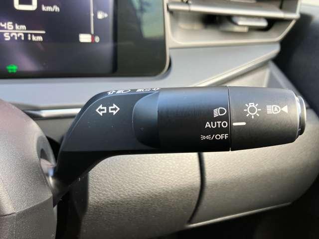 ノート １．２　Ｘ　※雹害車※　ディーラーオプション大画面ナ　リアカメラ　衝突被害軽減ブレ－キ　全方位カメラ　ＥＴＣ付　ＬＥＤヘッドライト　レーンアシスト　インテリジェントキー　ワンオーナー　ドラレコ　整備記録簿　ワンセグＴＶ　ＴＶナビ　サイドカーテンエアバック（10枚目）