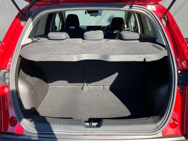 ノート １．２　Ｘ　純正メーカーナビ　全周囲カメラ　ＥＴＣ　ＬＥＤ　リアカメラ　衝突被害軽減ブレ－キ　全方位カメラ　ＥＴＣ付　ＬＥＤヘッドライト　レーンアシスト　インテリジェントキー　ワンオーナー　ドラレコ　整備記録簿　盗難防止システム　ワンセグＴＶ　ＴＶナビ　ＡＢＳ（17枚目）