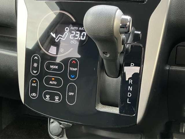 デイズ ６６０　ハイウェイスターＸ　純正ナビ　全周囲カメラ　キセノンオートヘ　ナビＴＶ付　全席ＰＷ　ＩＳＴＯＰ　ダブルエアバッグ　ＰＳ　スマキー　Ｂカメラ　ＡＡＣ　アルミホイール　キーフリーシステム　ＡＢＳ　１セグＴＶ　メモリーナビ　エアバック　車線逸脱警告　サイドカメラ（9枚目）