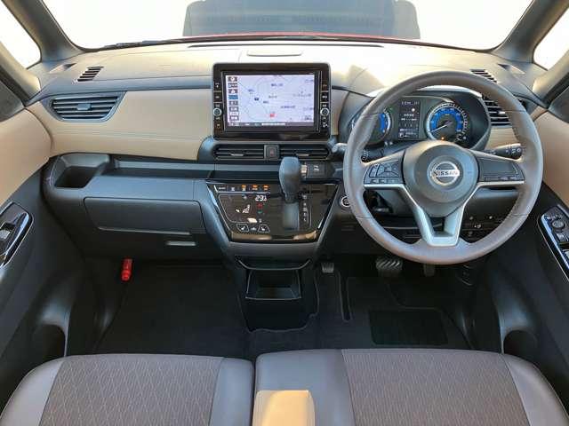 ルークス ６６０　ハイウェイスターＸ　純正ナビ　全周囲カメラ　ドラレコー　ＥＴＣ　アイスト　衝突被害軽減ブレ－キ　助手席側オートスライドドア　マルチビューカメラ　車線逸脱警報装置　ＥＴＣ　ＬＥＤ　スマートキー　パワーウィンドウ　ワンオーナー　カーテンエアバック　ドライブレコーダー（4枚目）