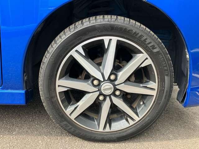 デイズルークス ６６０　ハイウェイスターＸ　Ｖセレクション　純正メモリーナビ　ドライブレコーダー　アラウンドビュモニター　前後踏み間違い防止　ＡＷ　インテリキ－　１オーナー　フルオートエアコン　定期点検記録簿　ＬＥＤライト　ドラレコ　ナビＴＶ　メモリーナビ　ＡＢＳ　ＰＷ　サイドカメラ　キーフリー（18枚目）