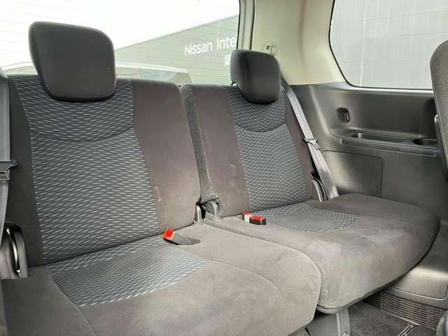 セレナ ２．０　２０Ｘ　Ｖセレクション＋Ｓａｆｅｔｙ　Ｓ－ＨＹＢＲＩ　純正ナビ　アラウンドビューモニター　三列シート　地デジＴＶ　全周囲モニタ　盗難防止装置　１オナ　ウォークスルー　両側パワースライドドア　クルコン　レーンキープアシスト　インテリキー　ナビＴＶ　ＥＴＣ（21枚目）