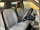運転席も広々、ドライブも楽しめますね♪実際お座りいただくのが、分かりやすいと思います。お気軽にご来店ください!
