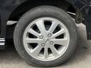 純正のアルミホイールです！足元が格好良くなりますよね♪