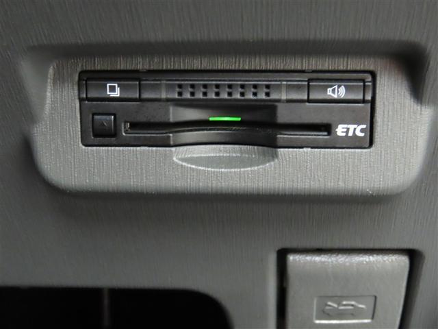 プリウスα Ｓ　ハイブリッド　ナビ＆ＴＶ　メモリーナビ　フルセグ　バックカメラ　ＤＶＤ再生　ＥＴＣ　スマートキー　ＬＥＤヘッドランプ　アイドリングストップ　キーレス　アルミホイール　ＣＤ（17枚目）