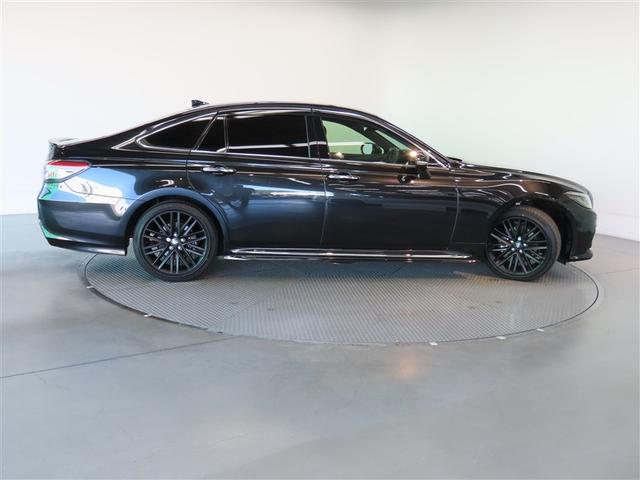 クラウンハイブリッド ＲＳ　リミテッドＩＩ　革シート　ハイブリッド　ナビ＆ＴＶ　メモリーナビ　フルセグ　バックカメラ　ＤＶＤ再生　ミュージックプレイヤー接続可　衝突被害軽減システム　ＥＴＣ　電動シート　スマートキー　ＬＥＤヘッドランプ　キーレス（22枚目）