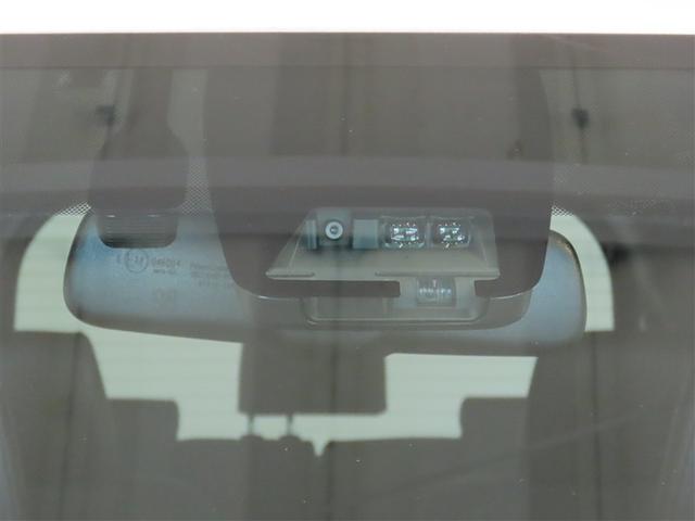 エスクァイア ハイブリッドＧｉ　プレミアムパッケージ　ハイブリッド　ナビ＆ＴＶ　両側電動スライド　メモリーナビ　フルセグ　バックカメラ　ＤＶＤ再生　衝突被害軽減システム　ＥＴＣ　３列シート　スマートキー　ＬＥＤヘッドランプ　乗車定員７人　キーレス　ＣＤ（2枚目）