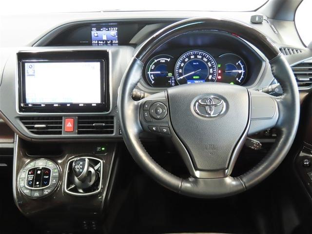 エスクァイア ハイブリッドＧｉ　プレミアムパッケージ　ハイブリッド　ナビ＆ＴＶ　両側電動スライド　メモリーナビ　フルセグ　バックカメラ　ＤＶＤ再生　衝突被害軽減システム　ＥＴＣ　３列シート　スマートキー　ＬＥＤヘッドランプ　乗車定員７人　キーレス　ＣＤ（30枚目）