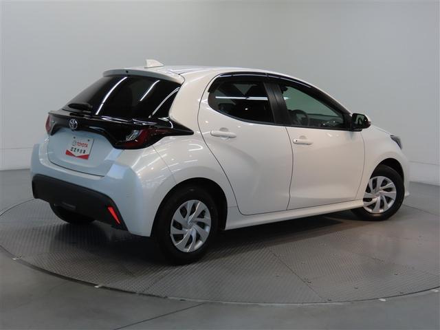 ヤリス Ｇ　メモリーナビ　バックカメラ　ミュージックプレイヤー接続可　衝突被害軽減システム　ＥＴＣ　スマートキー　キーレス（6枚目）