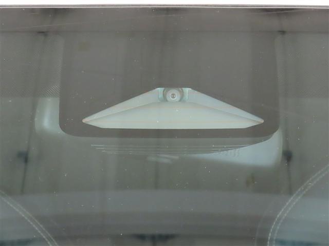 カローラツーリング ハイブリッド　ダブルバイビー　ハイブリッド　ナビ＆ＴＶ　メモリーナビ　フルセグ　バックカメラ　ドラレコ　ミュージックプレイヤー接続可　衝突被害軽減システム　ＥＴＣ　スマートキー　ＬＥＤヘッドランプ　アイドリングストップ　キーレス（3枚目）