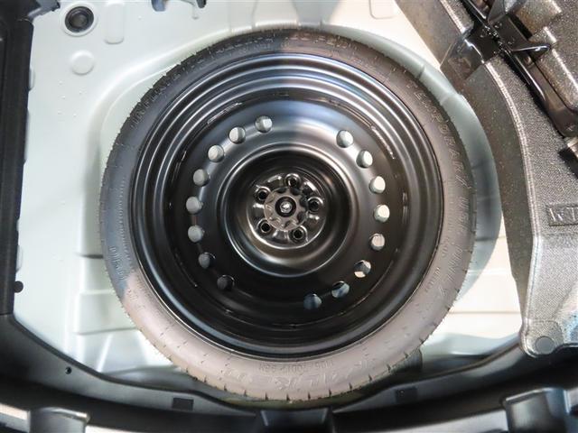 カローラツーリング ハイブリッド　ダブルバイビー　ハイブリッド　ナビ＆ＴＶ　メモリーナビ　フルセグ　バックカメラ　ドラレコ　ミュージックプレイヤー接続可　衝突被害軽減システム　ＥＴＣ　スマートキー　ＬＥＤヘッドランプ　アイドリングストップ　キーレス（39枚目）