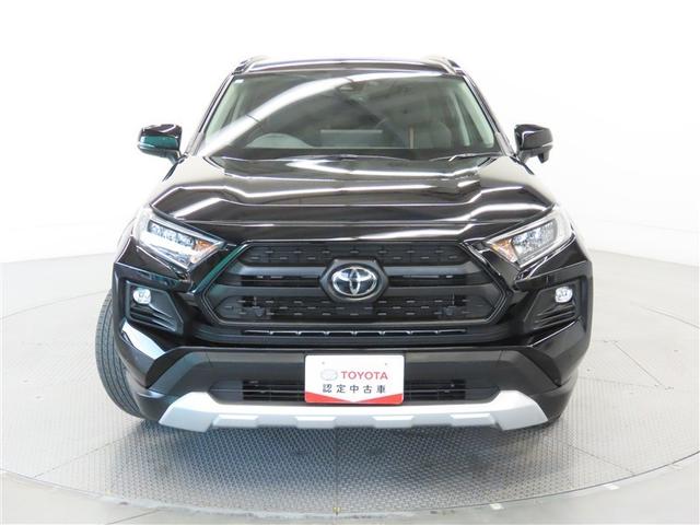 ＲＡＶ４ アドベンチャー　４ＷＤ　サンルーフ　フルセグ　バックカメラ　ミュージックプレイヤー接続可　衝突被害軽減システム　ＥＴＣ　電動シート　スマートキー　ＬＥＤヘッドランプ　オートクルーズコントロール　キーレス（4枚目）