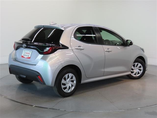 ヤリス Ｘ　メモリーナビ　バックカメラ　ミュージックプレイヤー接続可　衝突被害軽減システム　ＥＴＣ　キーレス（7枚目）