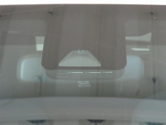 ヤリス Ｇ　メモリーナビ　バックカメラ　ＤＶＤ再生　ミュージックプレイヤー接続可　衝突被害軽減システム　ＥＴＣ　スマートキー　ＬＥＤヘッドランプ　オートクルーズコントロール　キーレス　アルミホイール　ＣＤ（3枚目）