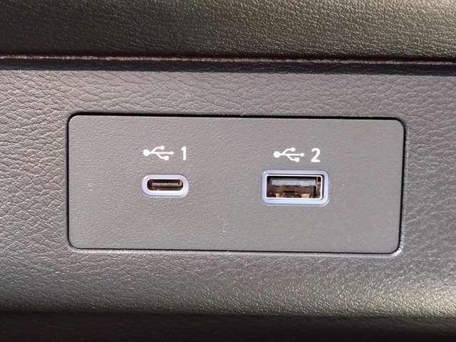 セレナ １．４　ｅ－パワー　ハイウェイスターＶ　コネクトナビ／アラウンドモニター／後席モニター　こちらの車両は雹害車となります。誠に勝手ながら雹害車は岐阜県内及び、岐阜県隣接県在住のご来店いただけるお客様に限り販売させていただきます（64枚目）