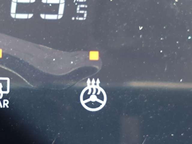 セレナ １．４　ｅ－パワー　ハイウェイスターＶ　コネクトナビ／アラウンドモニター／後席モニター　こちらの車両は雹害車となります。誠に勝手ながら雹害車は岐阜県内及び、岐阜県隣接県在住のご来店いただけるお客様に限り販売させていただきます（71枚目）