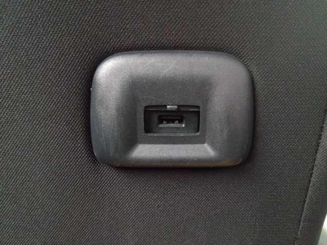 セレナ ２．０　ハイウェイスター　ＶセレクションＩＩ　両側電動スライドドア／純正ナビ　バックモニター　セレナはシートアレンジの多様さも魅力。友達を誘って出かけたいときも、荷物をたっぷり積みたいときも、ぴったりのアレンジが見つかります（32枚目）