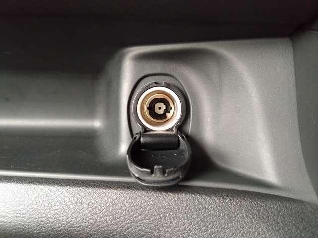 セレナ ２．０　ハイウェイスター　ＶセレクションＩＩ　両側電動スライドドア／純正ナビ　バックモニター　セレナはシートアレンジの多様さも魅力。友達を誘って出かけたいときも、荷物をたっぷり積みたいときも、ぴったりのアレンジが見つかります（56枚目）