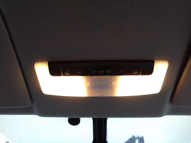 セレナ ２．０　ハイウェイスター　ＶセレクションＩＩ　両側電動スライドドア／純正ナビ　バックモニター　セレナはシートアレンジの多様さも魅力。友達を誘って出かけたいときも、荷物をたっぷり積みたいときも、ぴったりのアレンジが見つかります（64枚目）