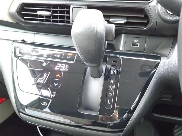 デイズ ６６０　Ｘ　９インチナビ／バックカメラ／自動ハイビーム／（9枚目）