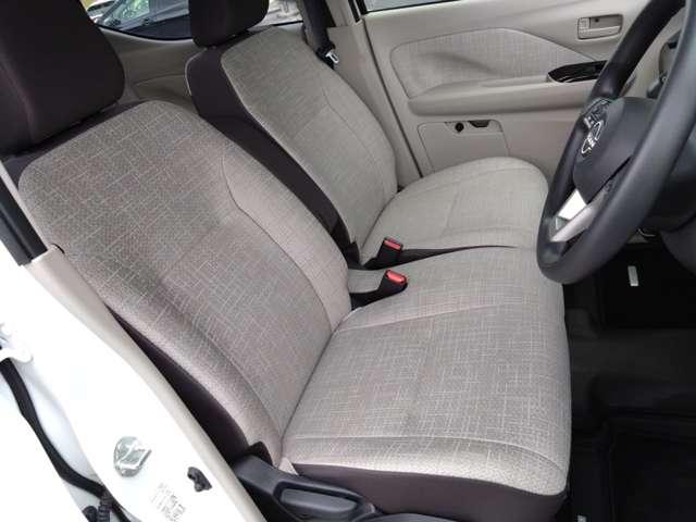 デイズ ６６０　Ｘ　９インチナビ／バックカメラ／自動ハイビーム／（16枚目）