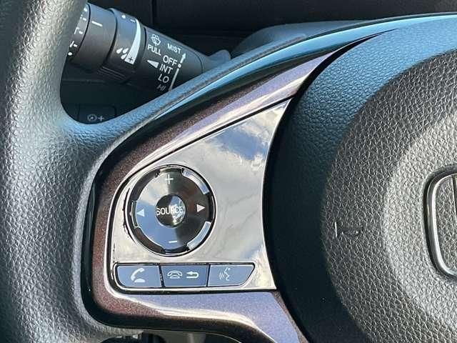 Ｎ－ＢＯＸカスタム ６６０　Ｇ・Ｌホンダセンシング　純正ナビ・バックモニター　シンプルでありながら、ひと目でＮ－ＢＯＸとわかる洗練されたデザイン。漆黒に映えるクロームメッキの輝きが上質さを演出心地よくリラックスした時間を過ごせるモダンな空間（13枚目）