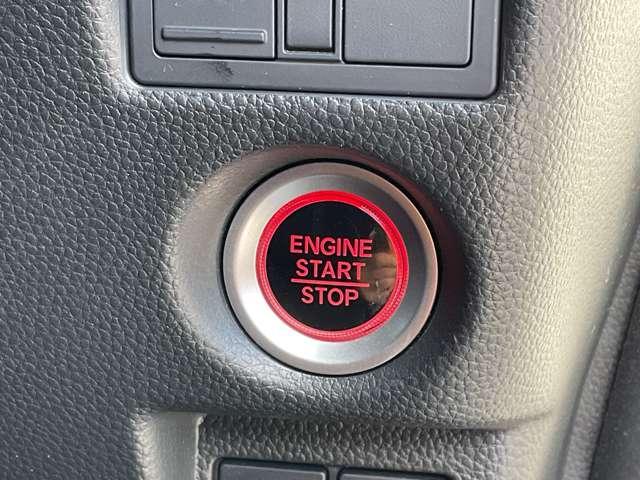 Ｎ－ＢＯＸカスタム ６６０　Ｇ・Ｌホンダセンシング　純正ナビ・バックモニター　シンプルでありながら、ひと目でＮ－ＢＯＸとわかる洗練されたデザイン。漆黒に映えるクロームメッキの輝きが上質さを演出心地よくリラックスした時間を過ごせるモダンな空間（15枚目）