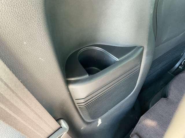 Ｎ－ＢＯＸカスタム ６６０　Ｇ・Ｌホンダセンシング　純正ナビ・バックモニター　シンプルでありながら、ひと目でＮ－ＢＯＸとわかる洗練されたデザイン。漆黒に映えるクロームメッキの輝きが上質さを演出心地よくリラックスした時間を過ごせるモダンな空間（34枚目）