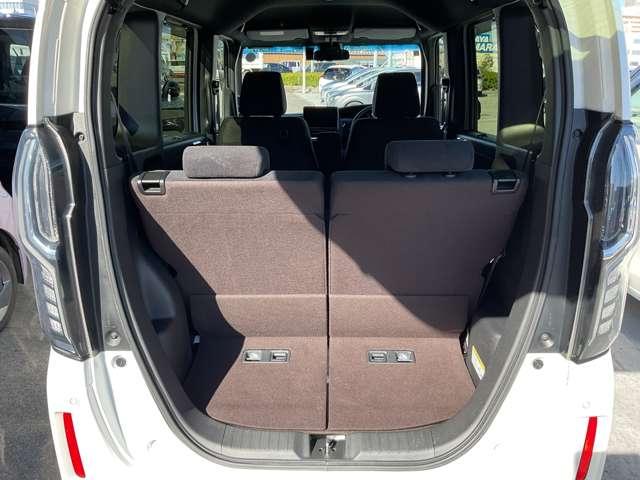 Ｎ－ＢＯＸカスタム ６６０　Ｇ・Ｌホンダセンシング　純正ナビ・バックモニター　シンプルでありながら、ひと目でＮ－ＢＯＸとわかる洗練されたデザイン。漆黒に映えるクロームメッキの輝きが上質さを演出心地よくリラックスした時間を過ごせるモダンな空間（39枚目）