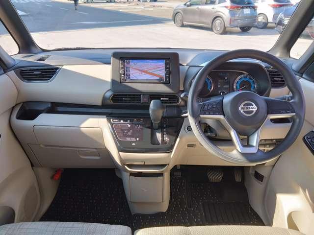 ルークス ６６０　Ｘ　純正ナビ／アラウンドモニター／電動スライド（4枚目）