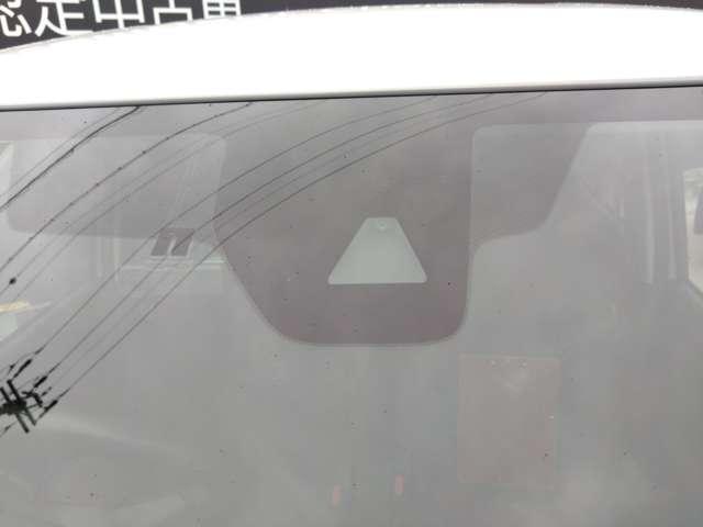 eKクロス 660 G 純正9インチナビ/バックモニター/ETC2.0 三菱自動車らしいSUVテイストのデザインのクロスオーバーモデル「ekクロス」、ダイナミックシールドデザインがSUVらしい力強さを表現しています(11枚目)